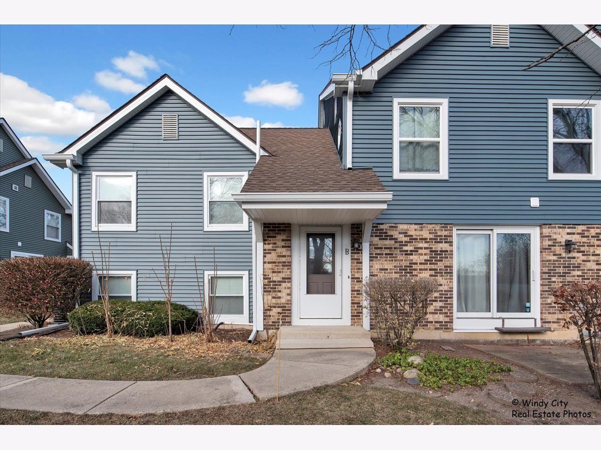 Townhomes & Condos Rented Highpoint Lisle Illinois, 2727 Wayfaring
