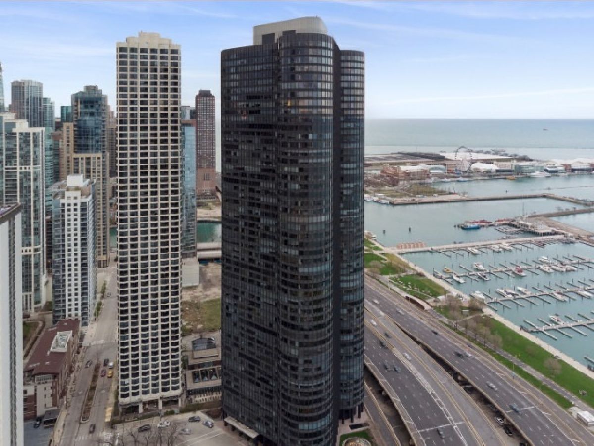 Condos & Townhomes Sold Harbor Point Chicago Illinois, 155 Harbor