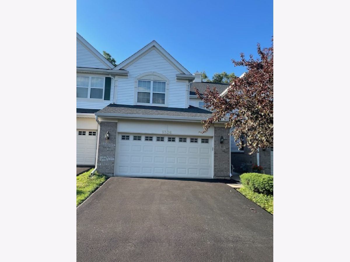Townhomes Sold Timberline Bartlett Illinois, 1336 Tamarack