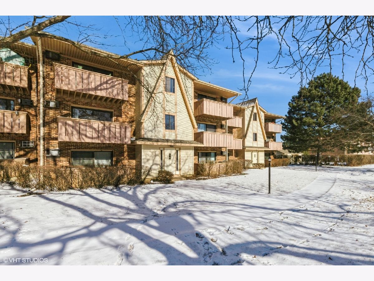 Condominiums Sold Century Park Vernon Hills Illinois, 13 Echo