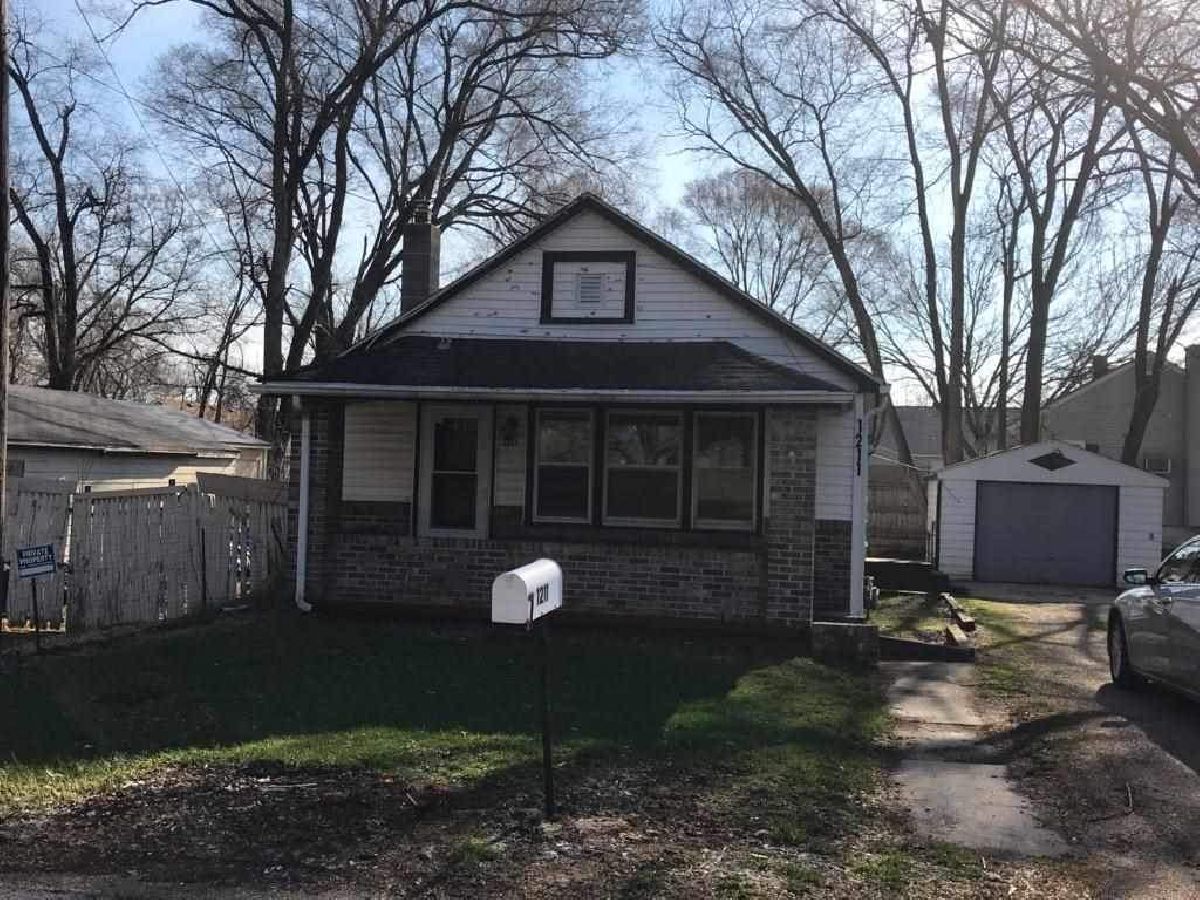 Rented Rockford Illinois, 1211 Willard