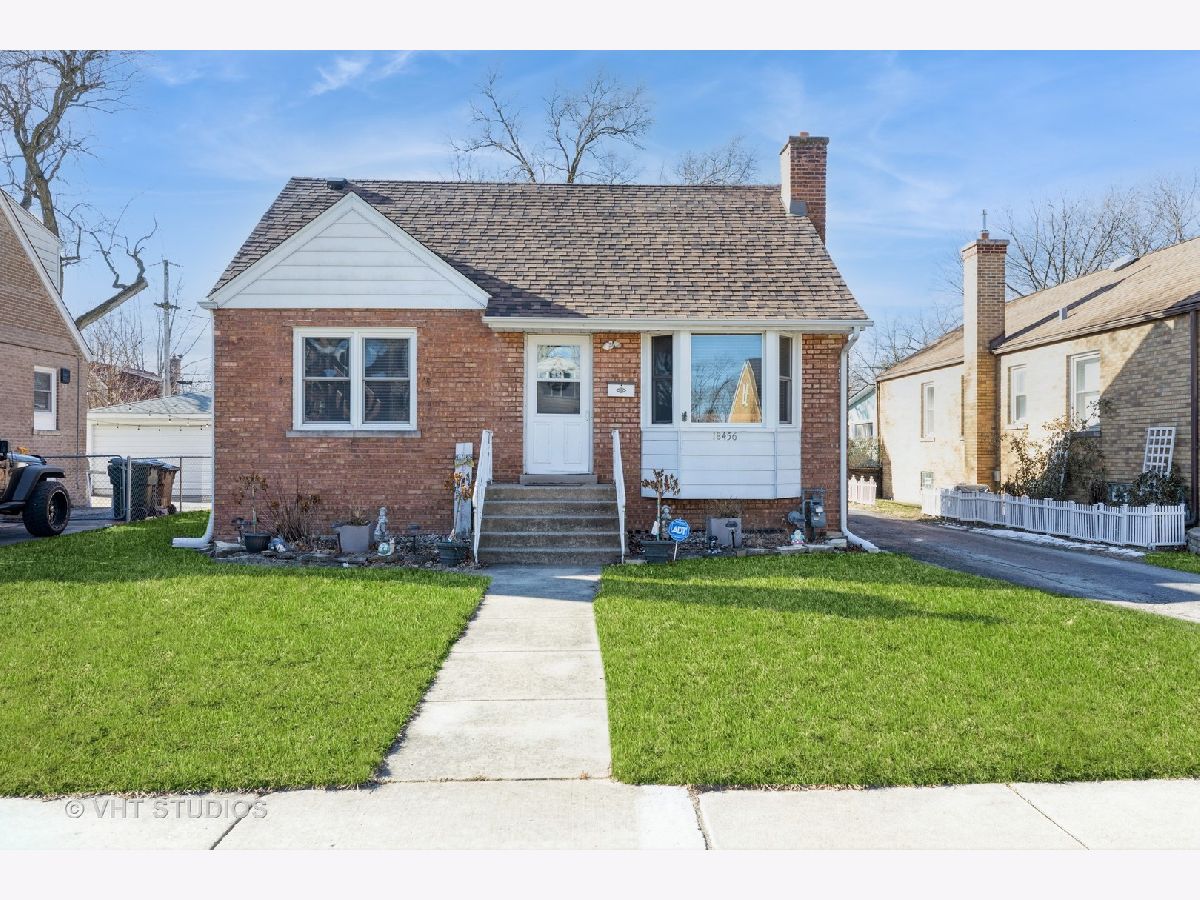 Homes Sold Southgate Homewood Illinois, 18456 Cowing