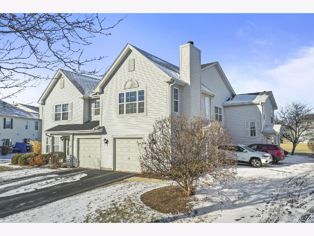 Homes & Townhomes & Condos Sold Lakewood Valley Aurora Illinois, 2544 Dickens