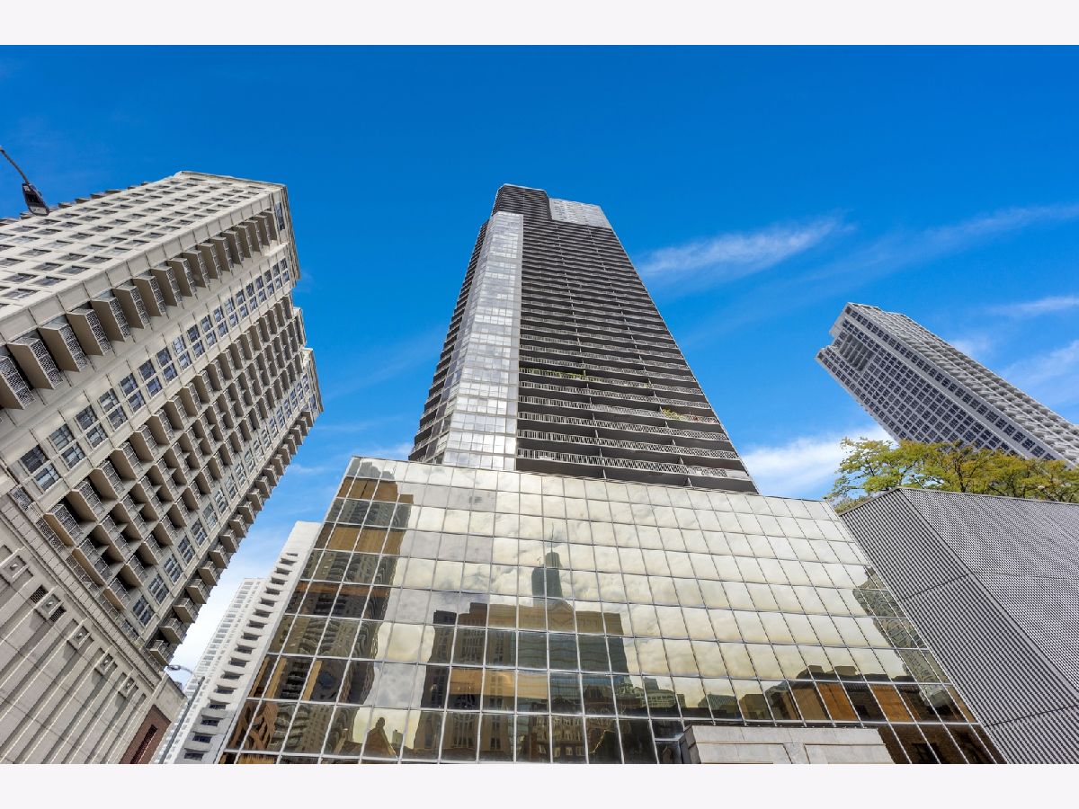 Condominiums Sold Ontario Place Residences Chicago Illinois, 10 Ontario