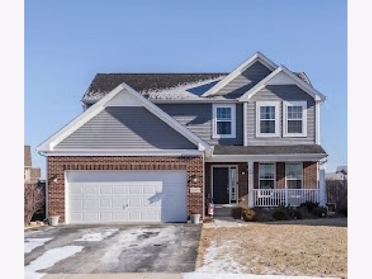 Homes & Townhomes Sold Hunters Crossing Channahon Illinois, 26011 Old Farm