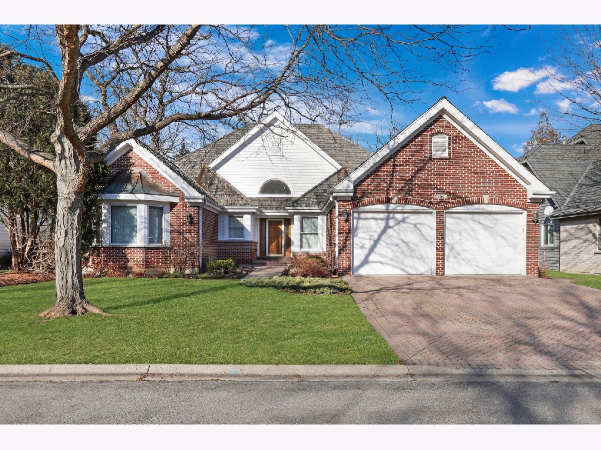 Homes Sold Academy Woods Lake Forest Illinois, 1750 Stanford