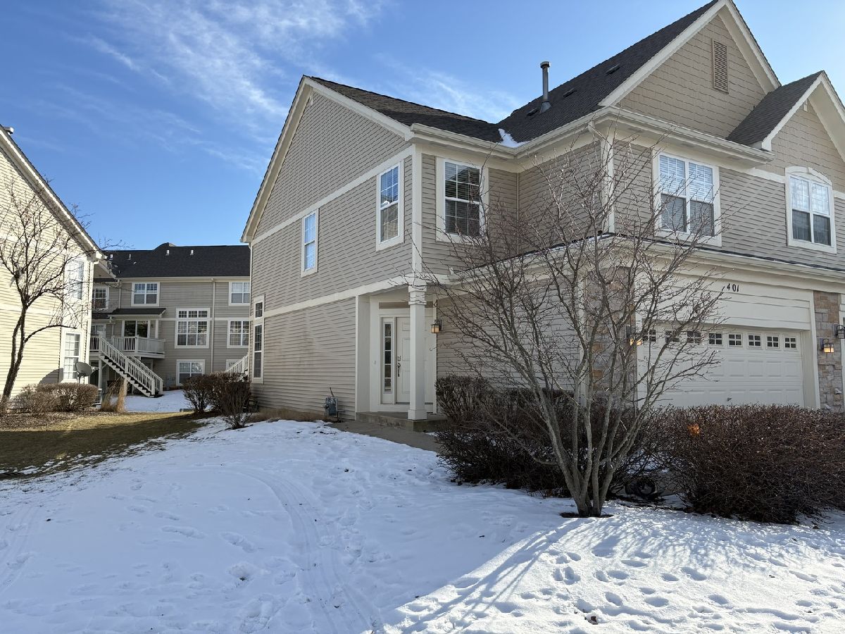 Townhomes Sold Woodland Lakes Aurora Illinois, 401 Vaughn