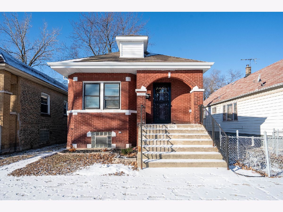 Homes For Sale Pill Hill Valley Chicago Illinois, 9132 Blackstone Avenue