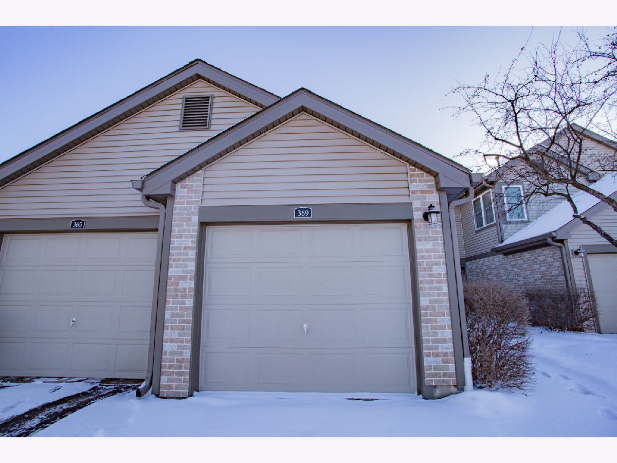 Townhomes & Condos Sold Buttercreek Hoffman Estates Illinois, 369 Grissom