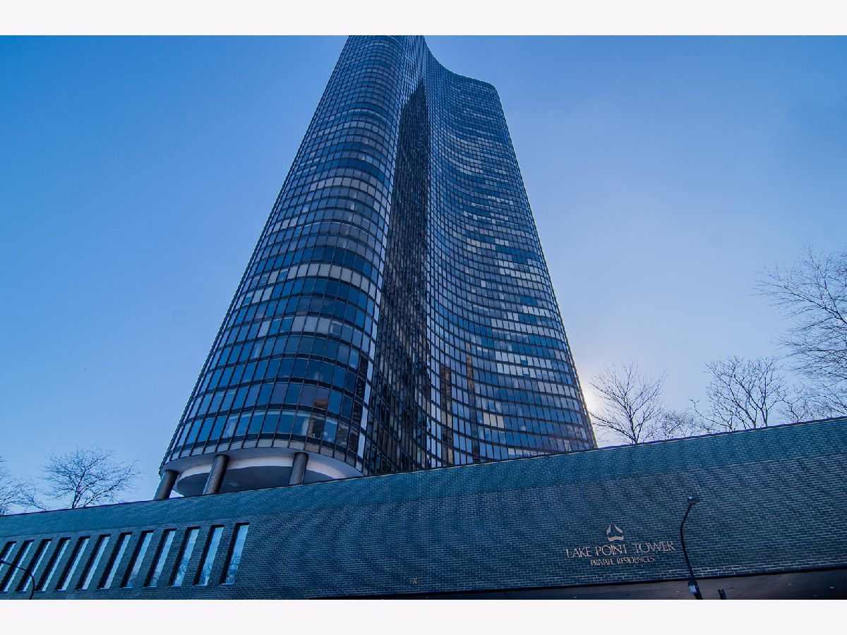 Condominiums Rented Lake Point Tower Chicago Illinois, 505 Lake Shore