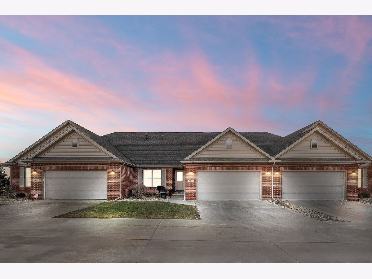 Condos & Townhomes Sold Evergreen Village Normal Illinois, 1423 Pine Forest