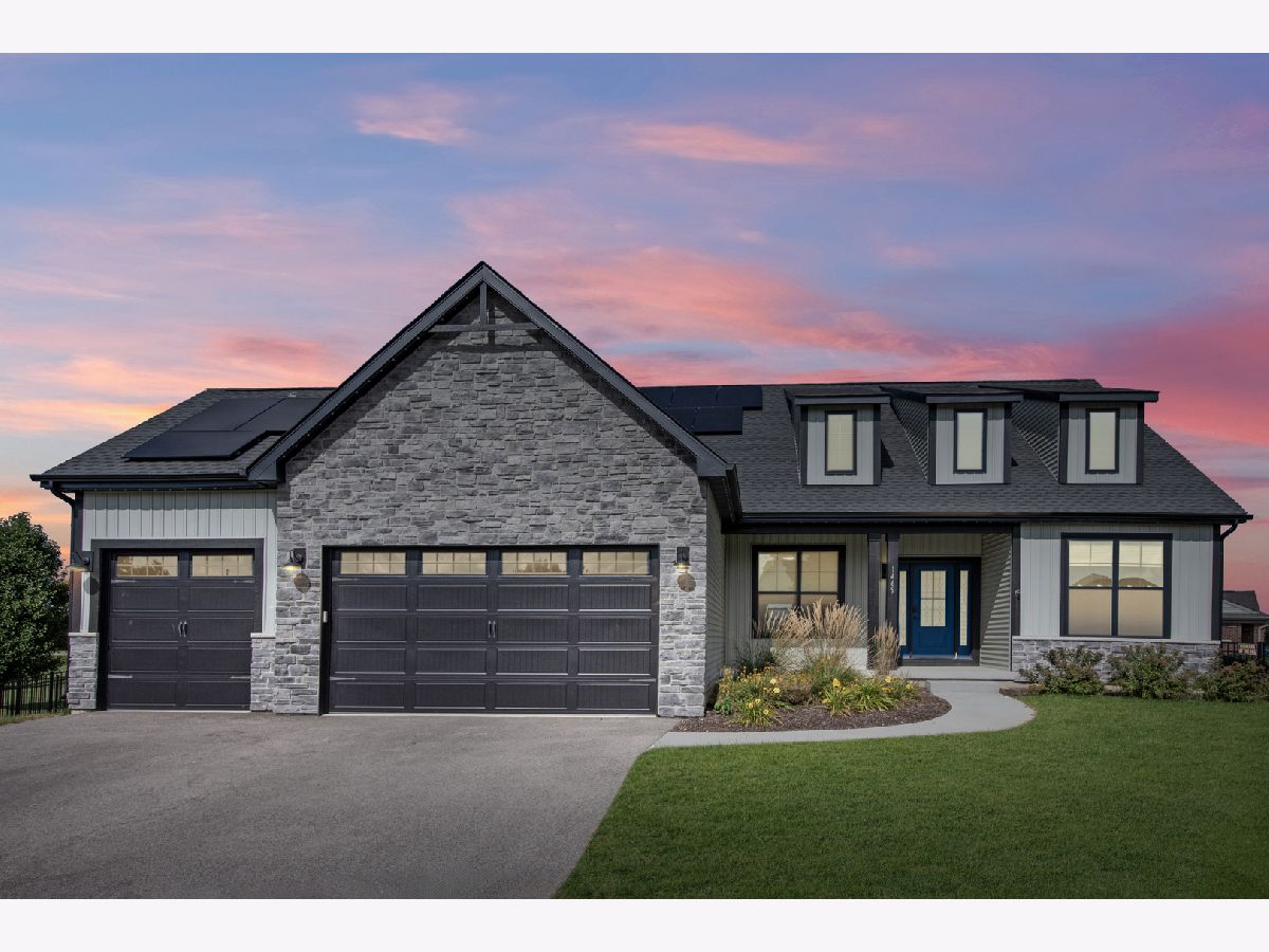 Homes & Townhomes Rented Hickory Terrace Sycamore Illinois, 1469 Starfish