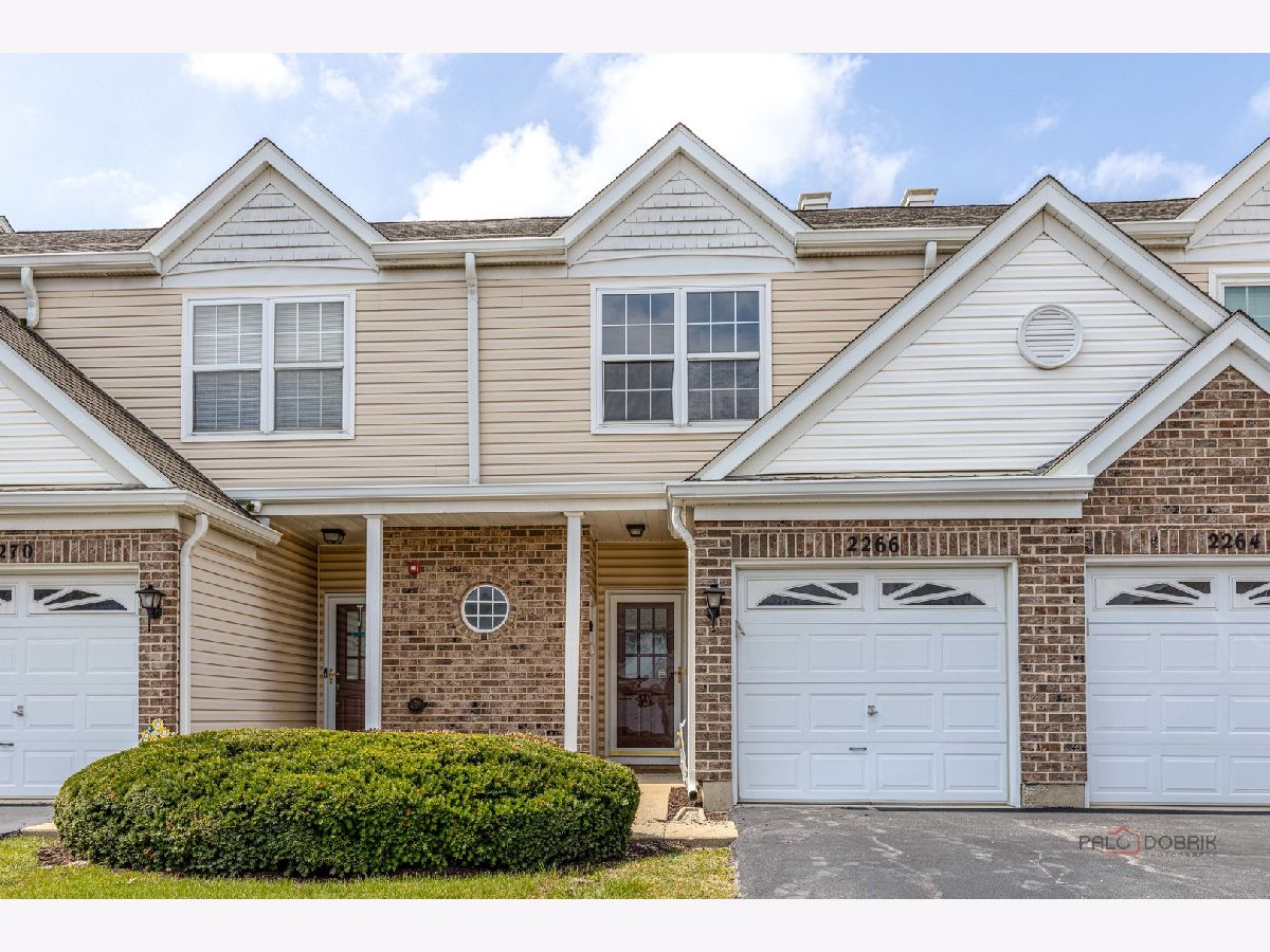 Townhomes & Condos Sold Arboretum Park Lombard Illinois, 2266 Elizabeth