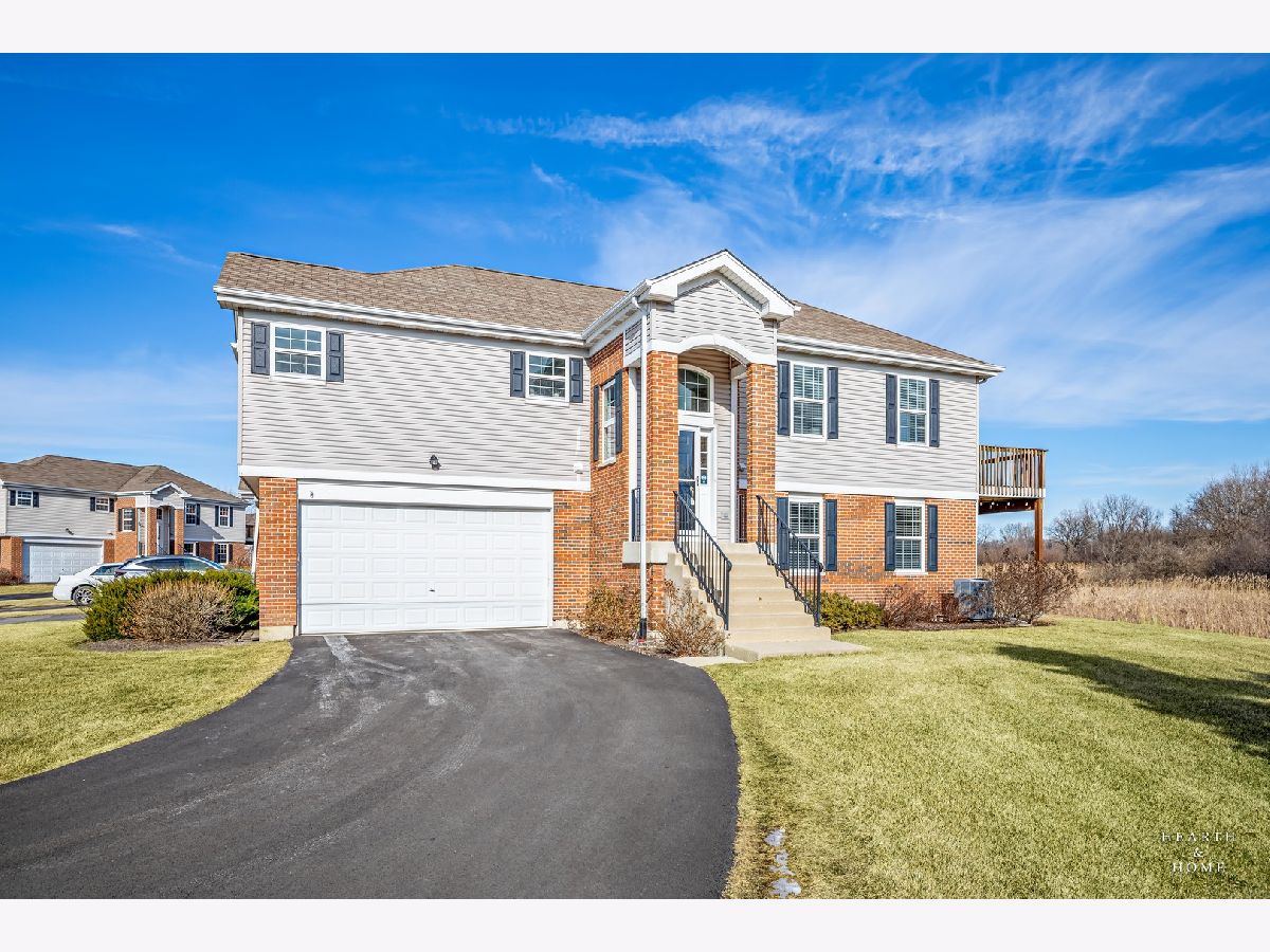 Homes & Townhomes & Condos Sold Legend Lakes Mchenry Illinois, 5900 Dublin