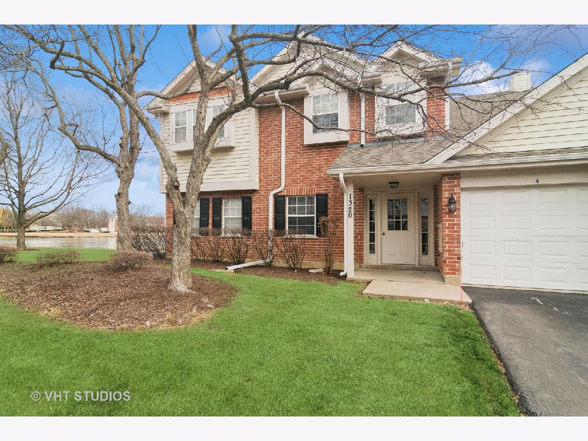 Condos & Townhomes Sold Harvest Run Palatine Illinois, 1320 Evergreen