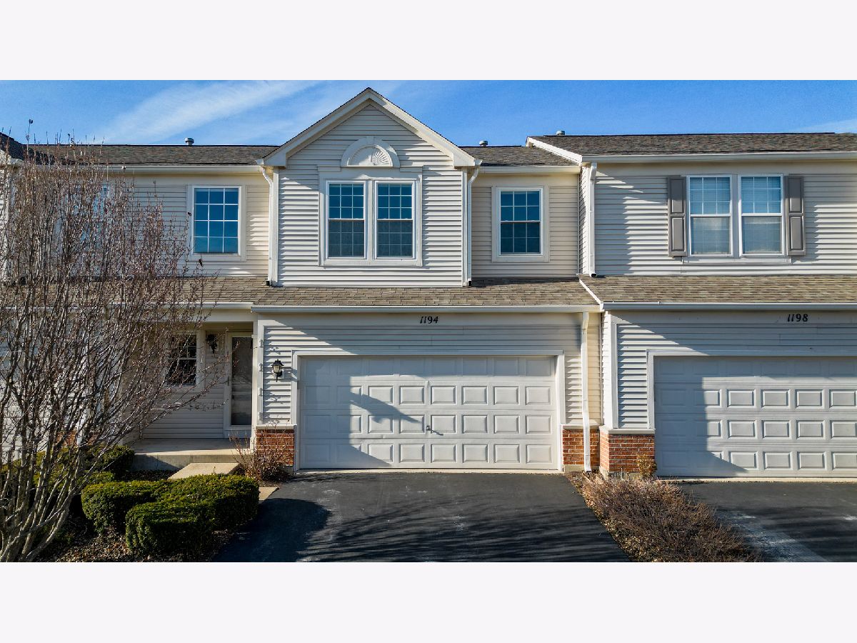 Townhomes & Homes Sold Country Club Village Aurora Illinois, 1194 Grand Cypress