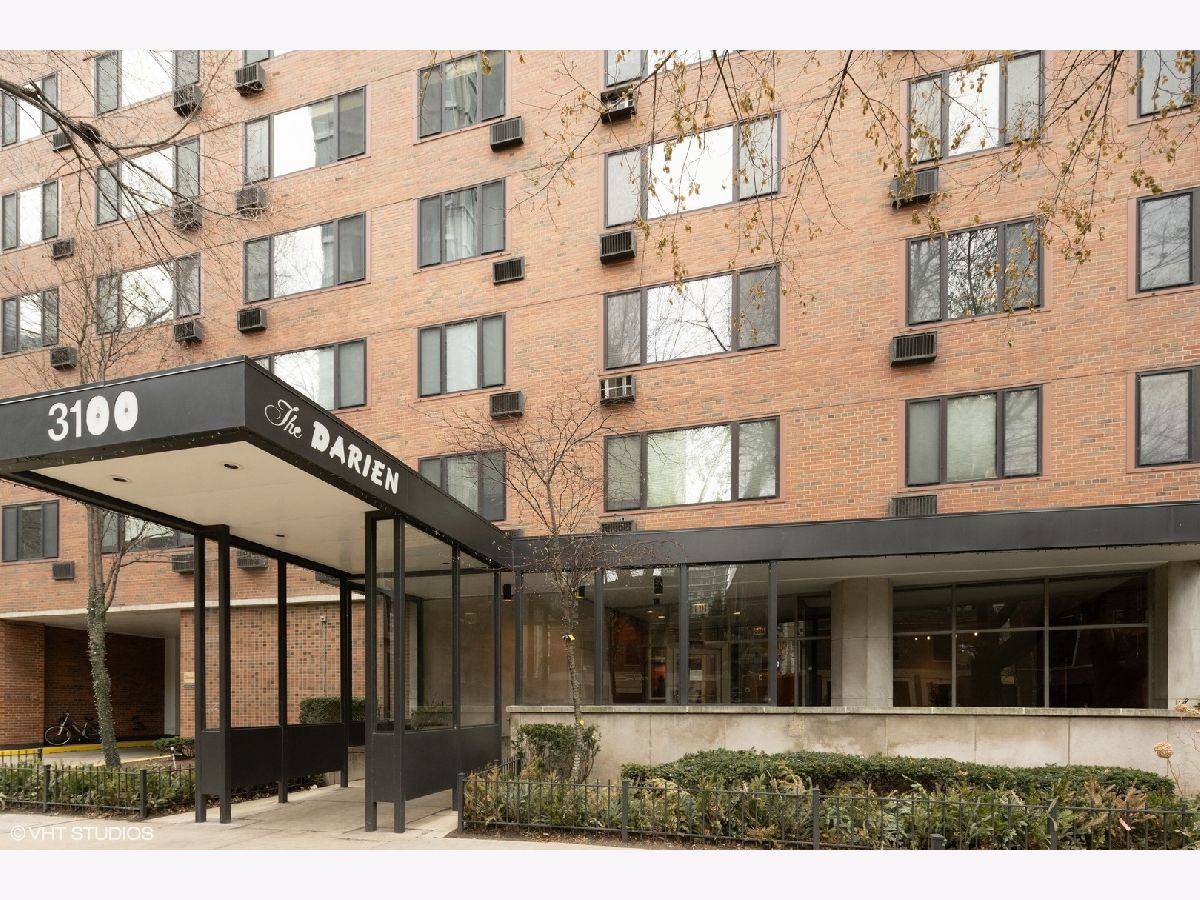 Condominiums Sold Darien Condominium Chicago Illinois, 3100 Lake Shore