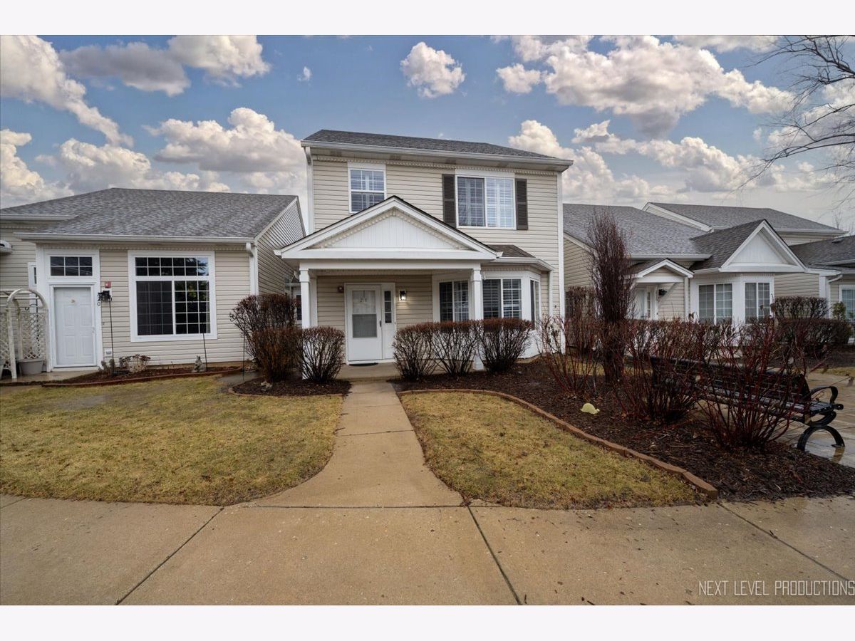 Townhomes & Condos Sold Summerwind North Aurora Illinois, 218 Victoria