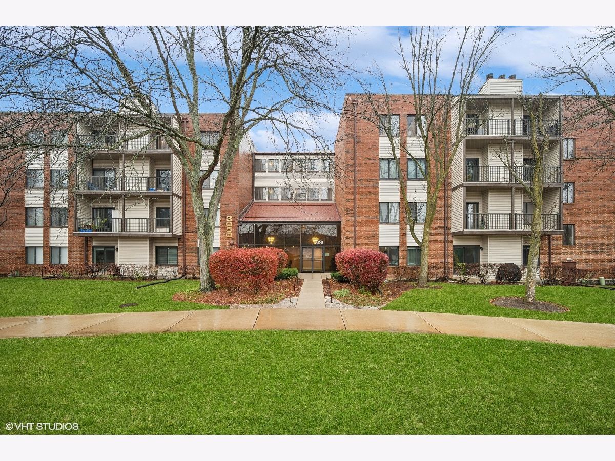 Condos & Townhomes Sold Pheasant Creek Northbrook Illinois, 3050 Pheasant Creek