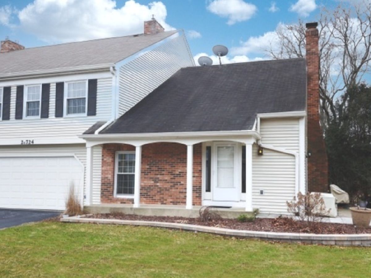 Townhomes Sold Warrenville Lakes Warrenville Illinois, 2S724 Grove