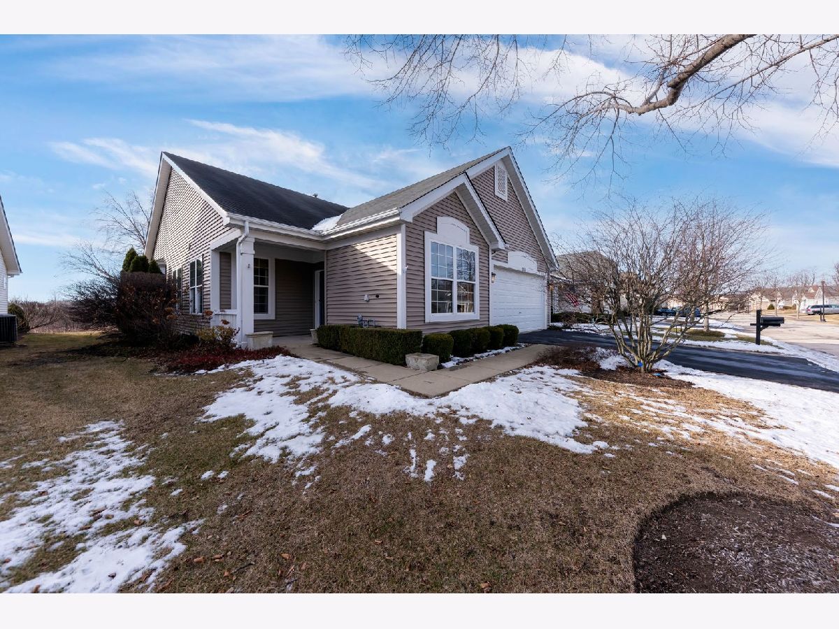 Homes & Townhomes & Condos Sold Carillon At Heatherstone Beach Park Illinois, 13111 Birmingham