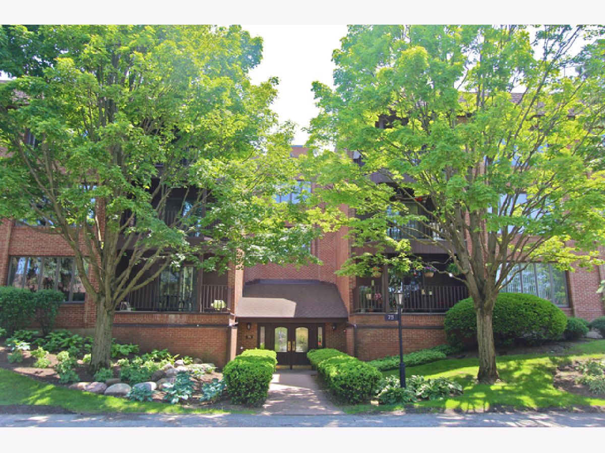 Condos & Townhomes Rented Boardwalk Park Ridge Illinois, 75 Boardwalk