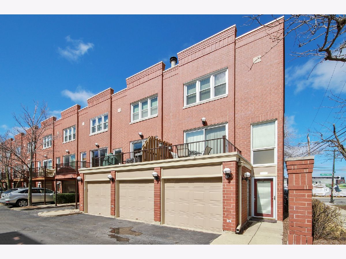 Townhomes Rented Terra Cotta Village Chicago Illinois, 1781 Altgeld