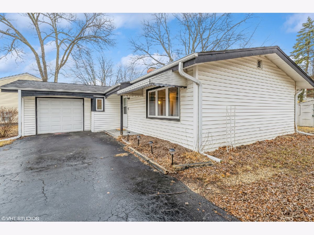 Homes Sold Venetian Village Lindenhurst Illinois, 2206 Sprucewood