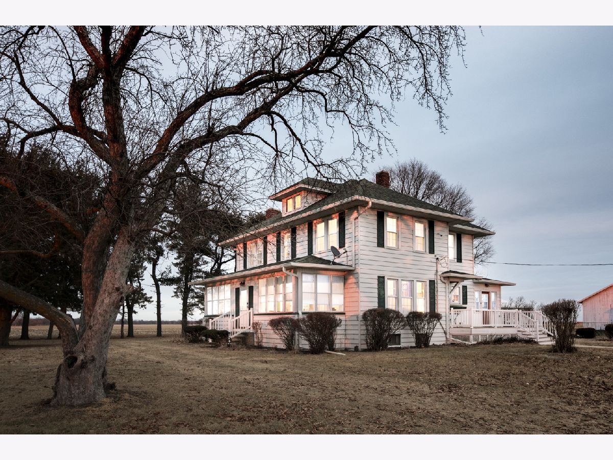  Sold Sheffield Illinois, 16716 300 East