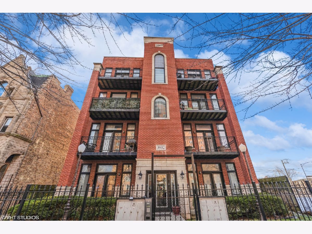  Rented Chicago Illinois, 3932 Lake Park