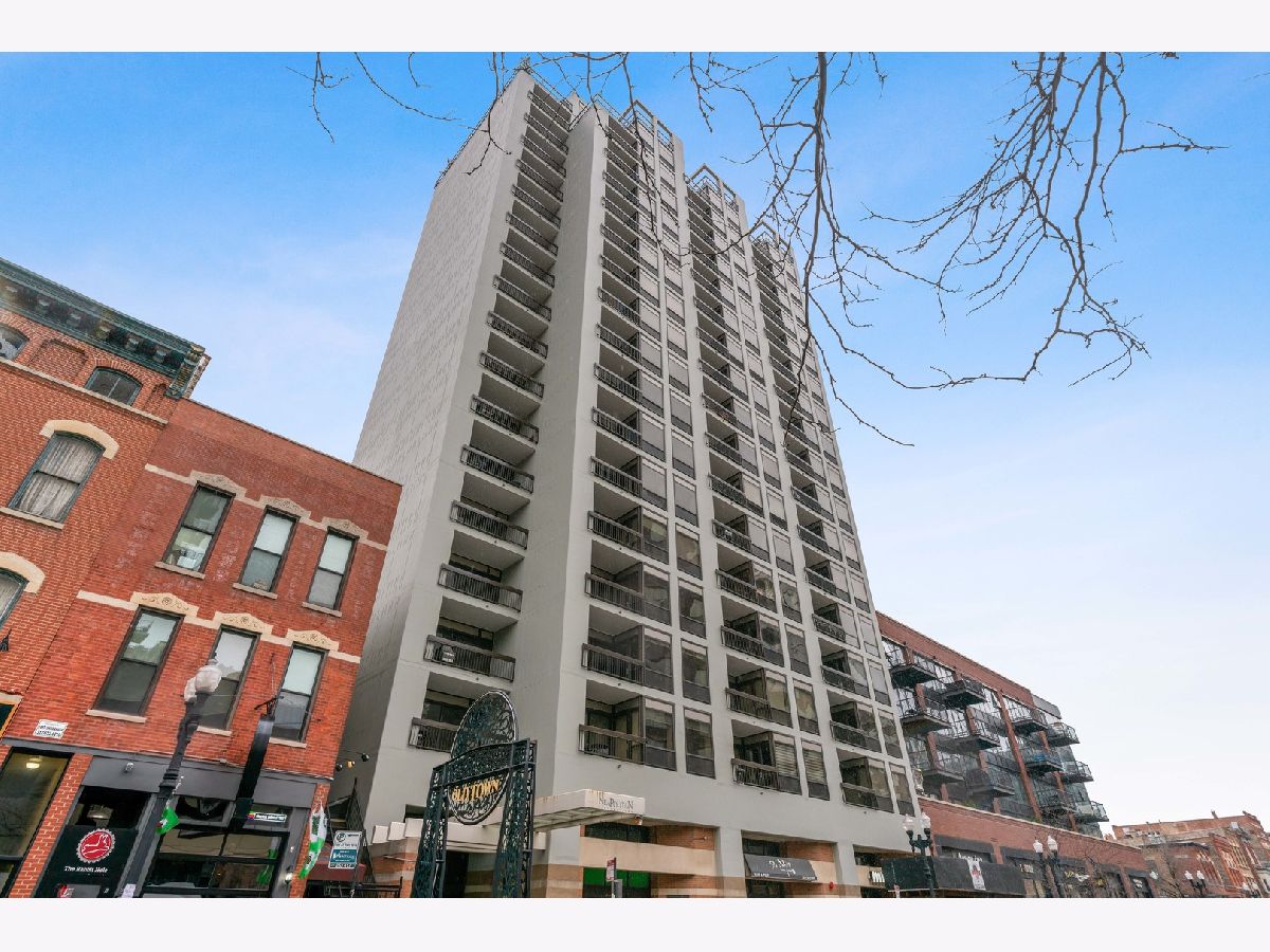 Condominiums Sold Neapolitan Chicago Illinois, 1212 Wells