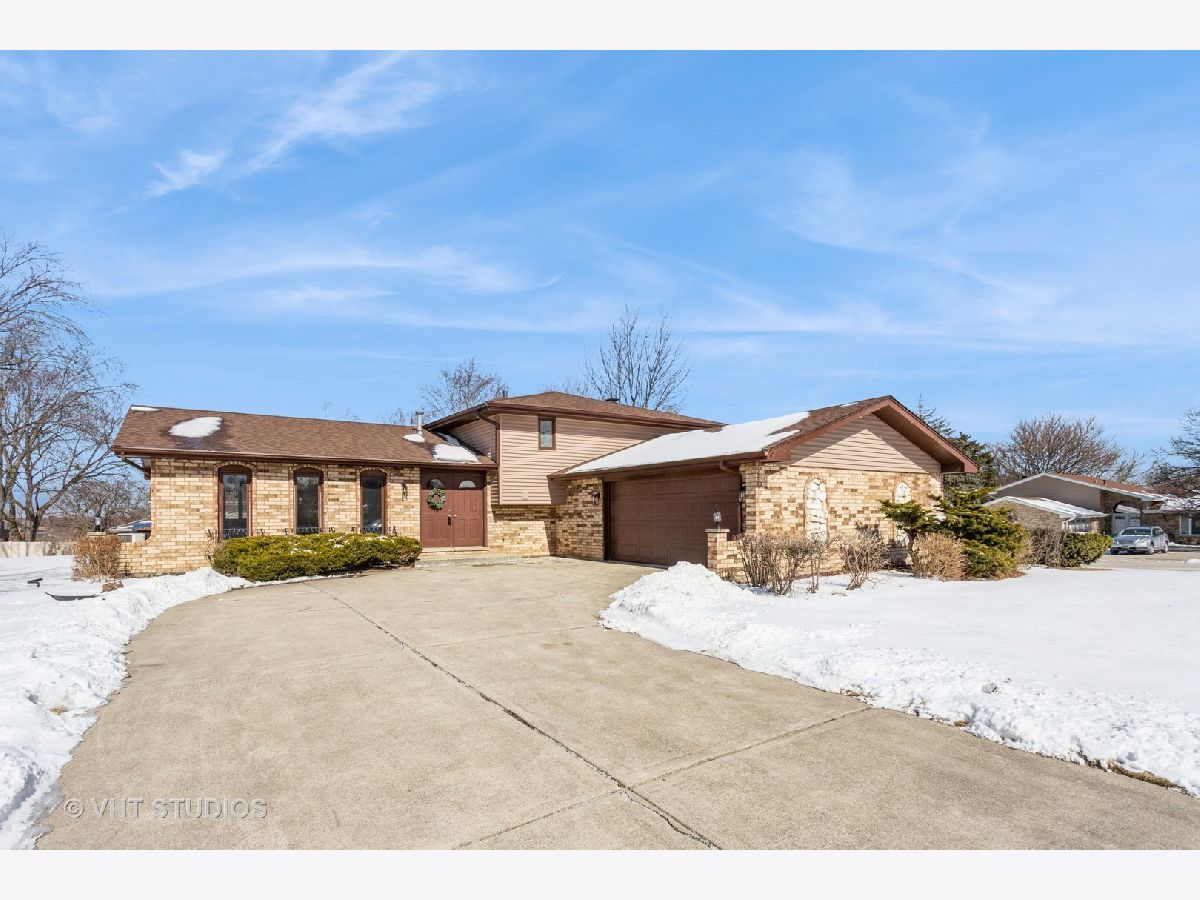 Homes Sold Derby Hills Homer Glen Illinois, 12426 Martingale