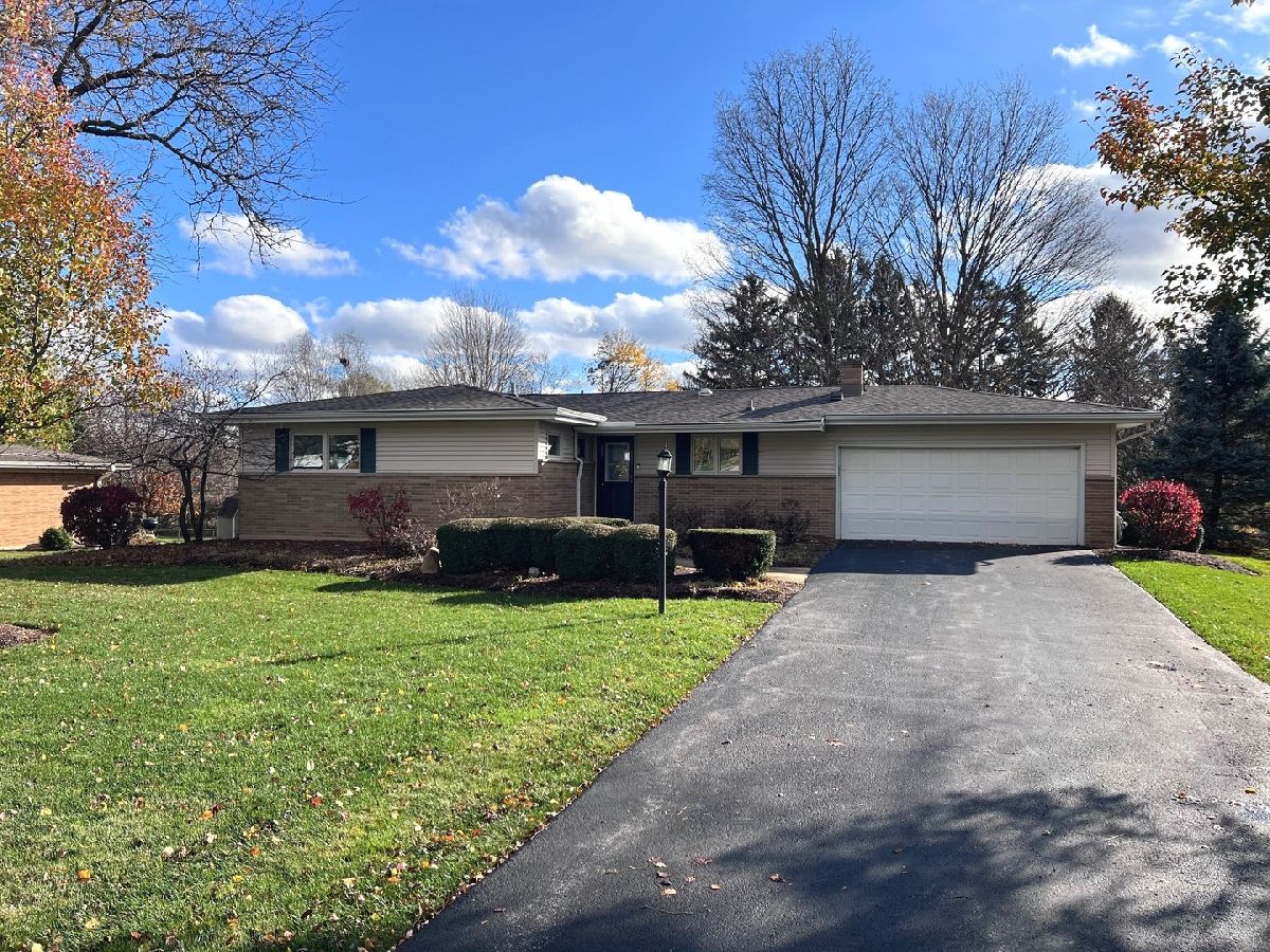 Homes Sold Almora Heights Elgin Illinois, 37W097 Brookside