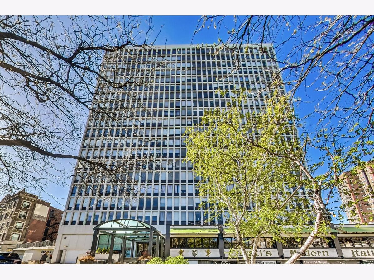 Condominiums Sold Park West Condos Chicago Illinois, 444 Fullerton