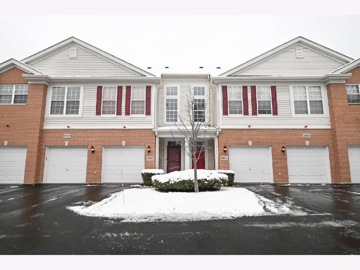Townhomes & Condos & Homes Sold Midlane Club Wadsworth Illinois, 2923 Concord