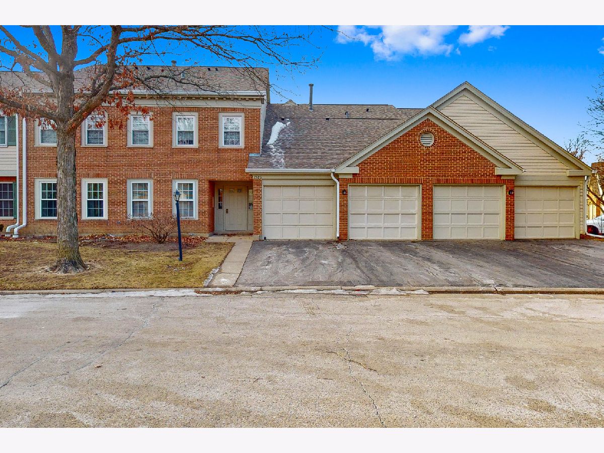 Townhomes & Condos Sold Arlington Club Wheeling Illinois, 1506 Camden