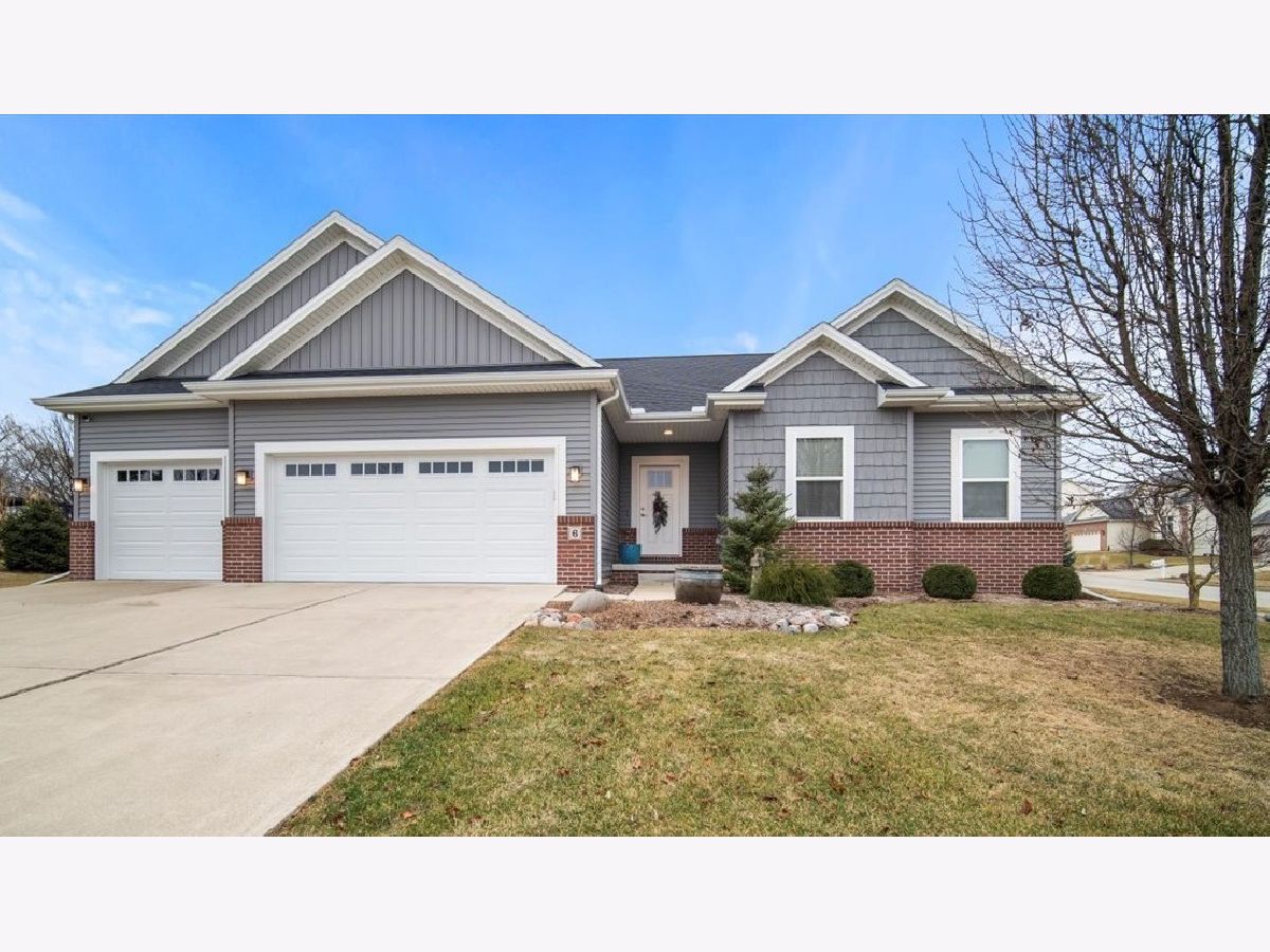 Homes & Condos & Townhomes Sold Fox Creek Bloomington Illinois, 6 Fiddlestix