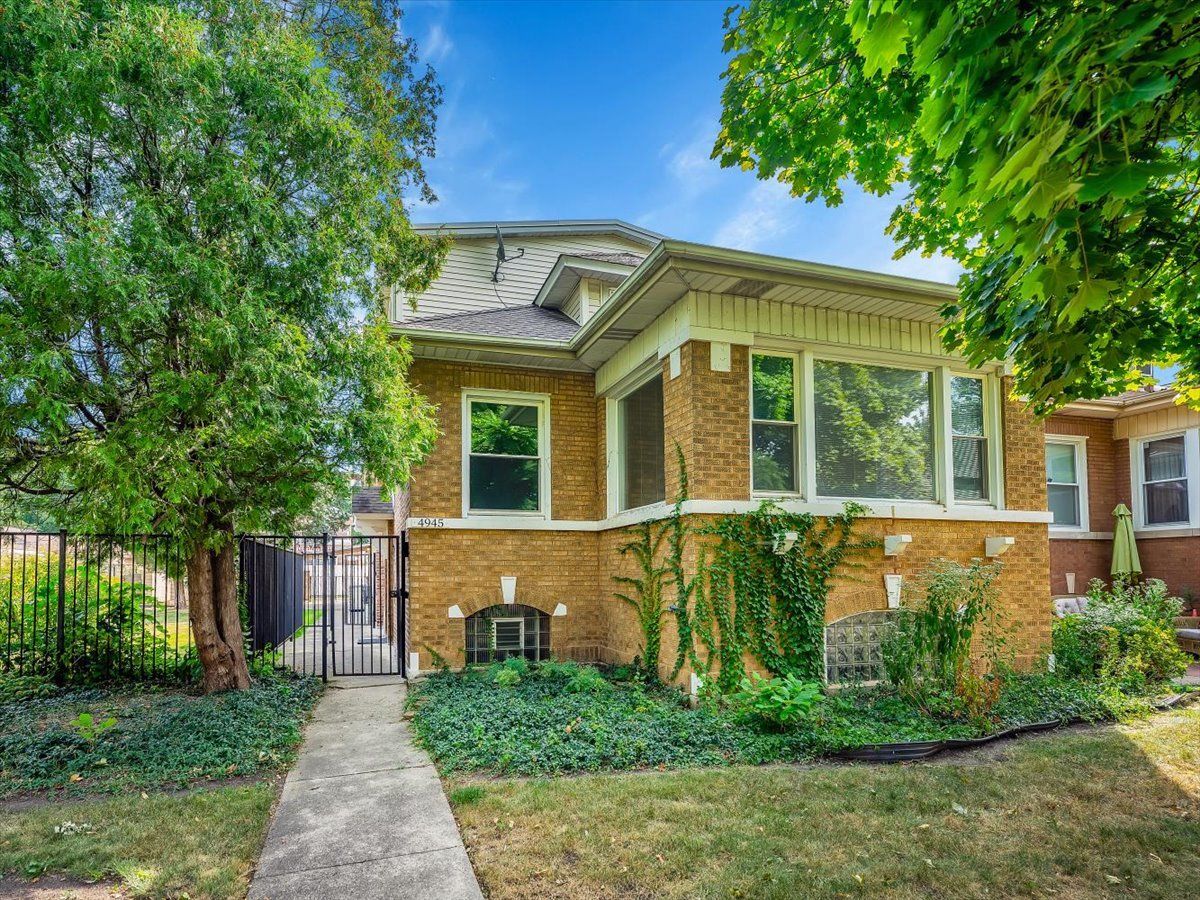 Homes & Condominiums Sold North Mayfair Chicago Illinois, 4945 Keeler