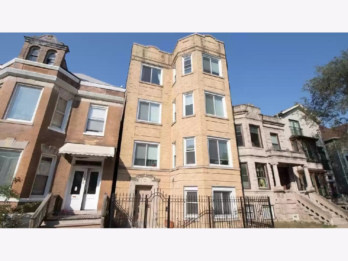  Rented Chicago Illinois, 1650 Richmond