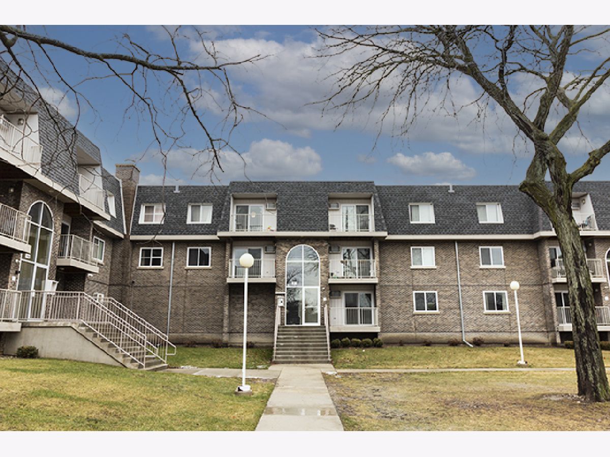 Condominiums Sold River Trails Prospect Heights Illinois, 838 Mcintosh