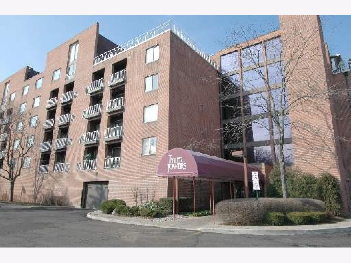 Condominiums Rented Tyler Towers Elgin Illinois, 1450 Plymouth