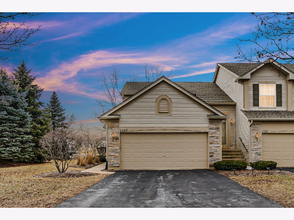Townhomes & Condos & Homes Rented Grand Pointe Trails Aurora Illinois, 2325 Summerlin