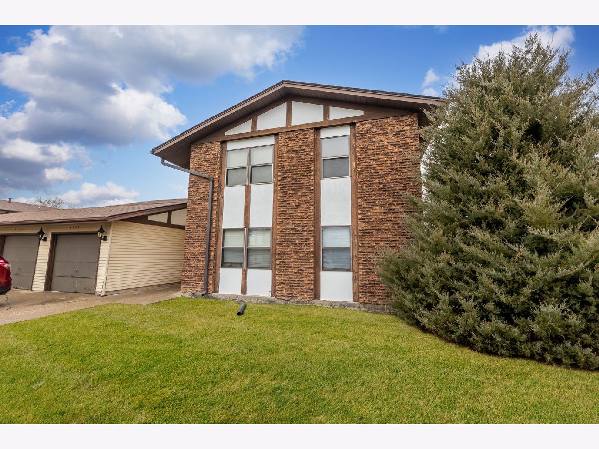 Condos & Townhomes & Homes For Sale Tierra Grande Courts Country Club Hills Illinois, 4122 193rd Street