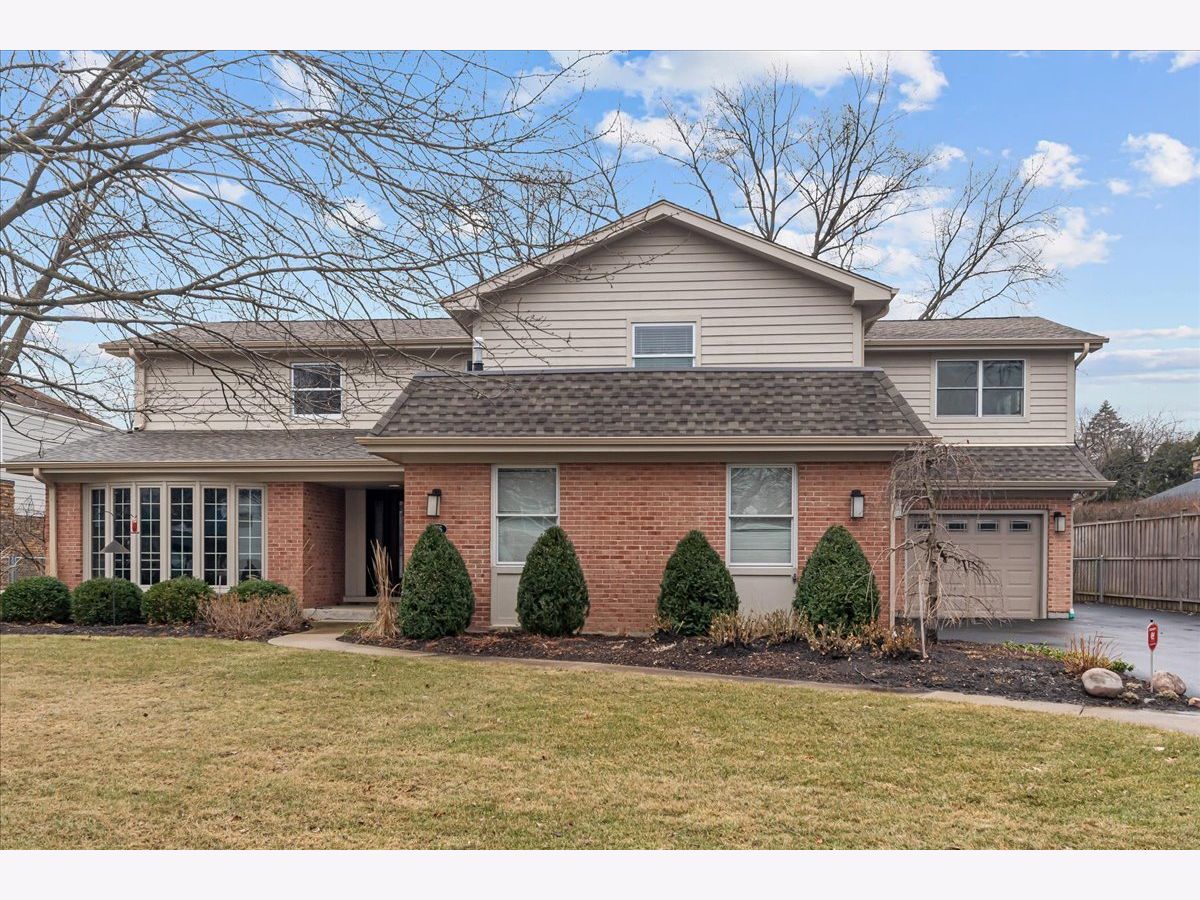 Homes Sold North Trail Deerfield Illinois, 875 Mountain