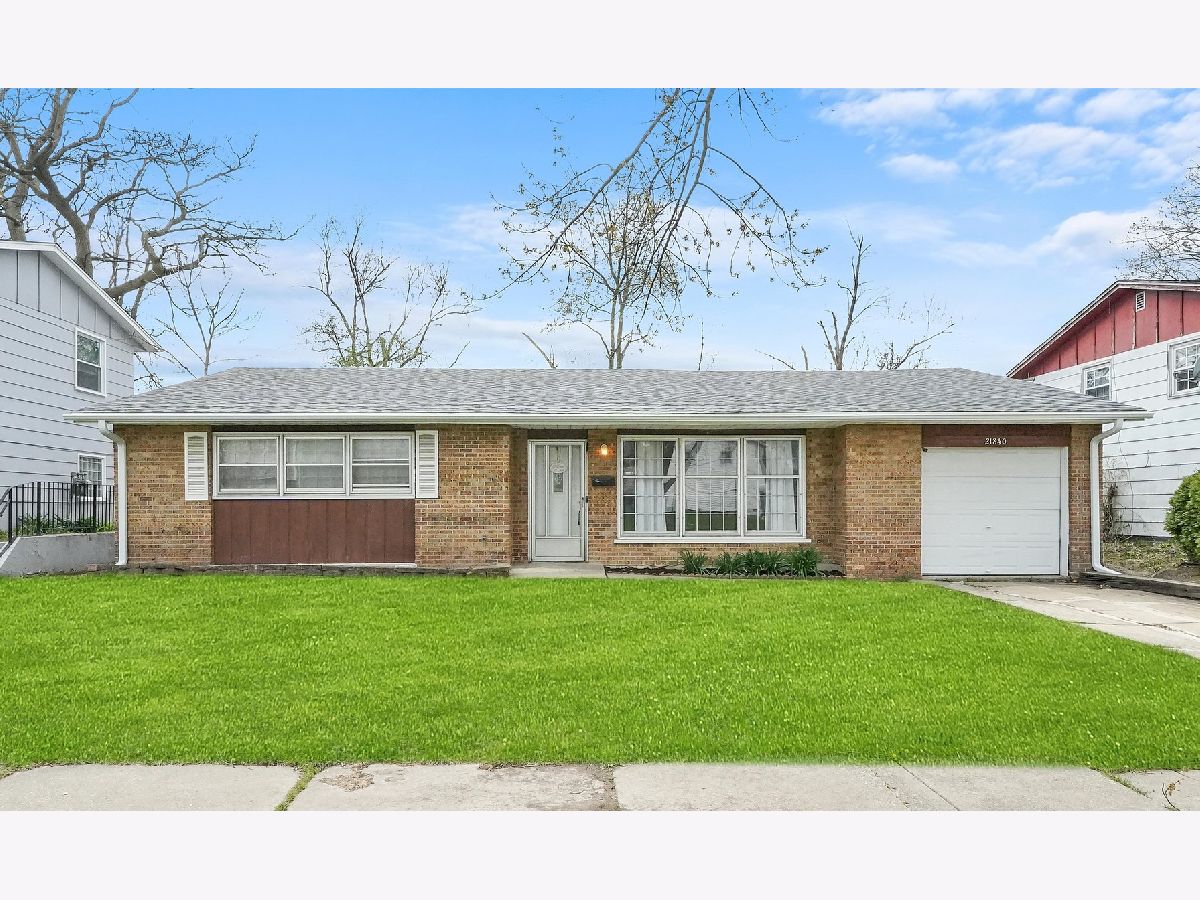 Homes Sold Southdale Sauk Village Illinois, 21840 Olivia