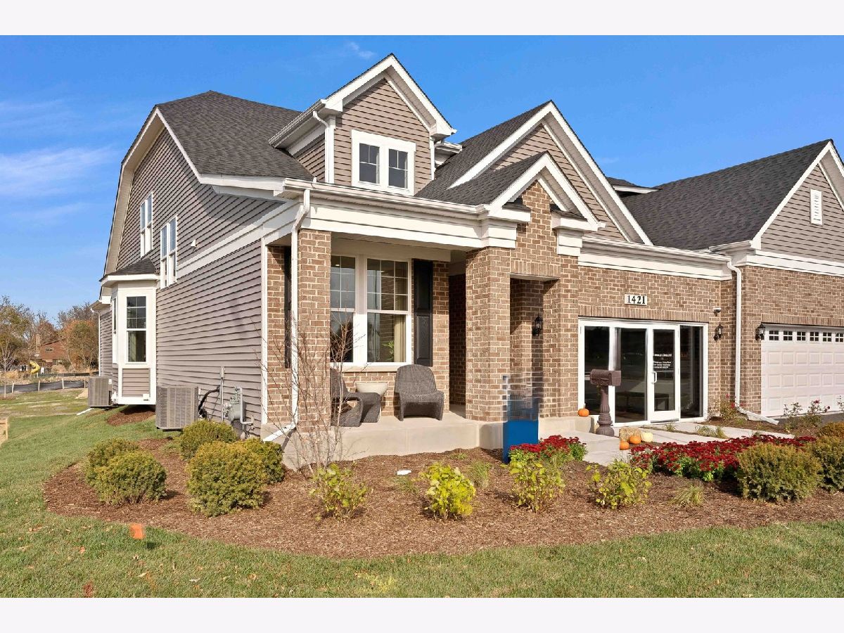 Condos & Townhomes Sold Villas Of Fair Oaks Carol Stream Illinois, 1446 Preserve