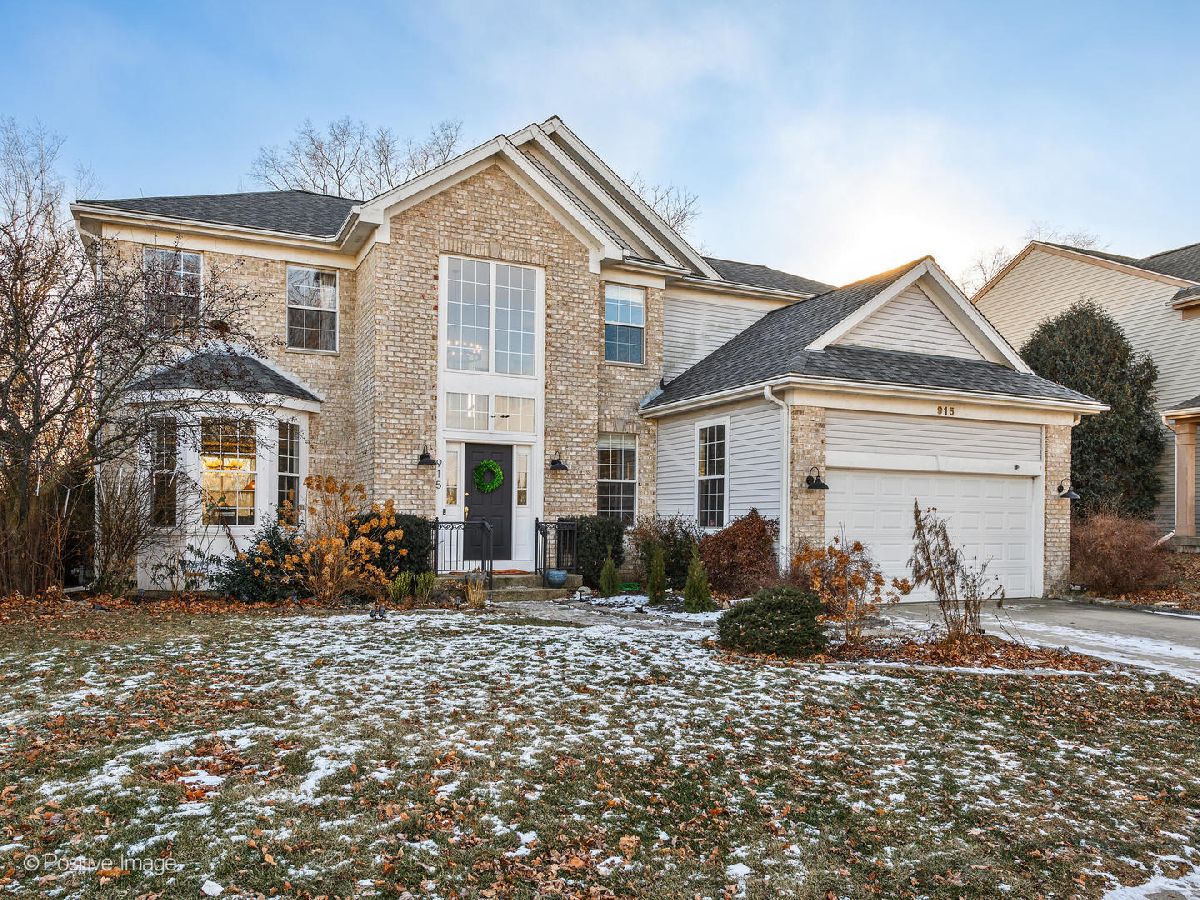 Homes & Townhomes Sold Cedar Crossing Lake Villa Illinois, 915 Charlton