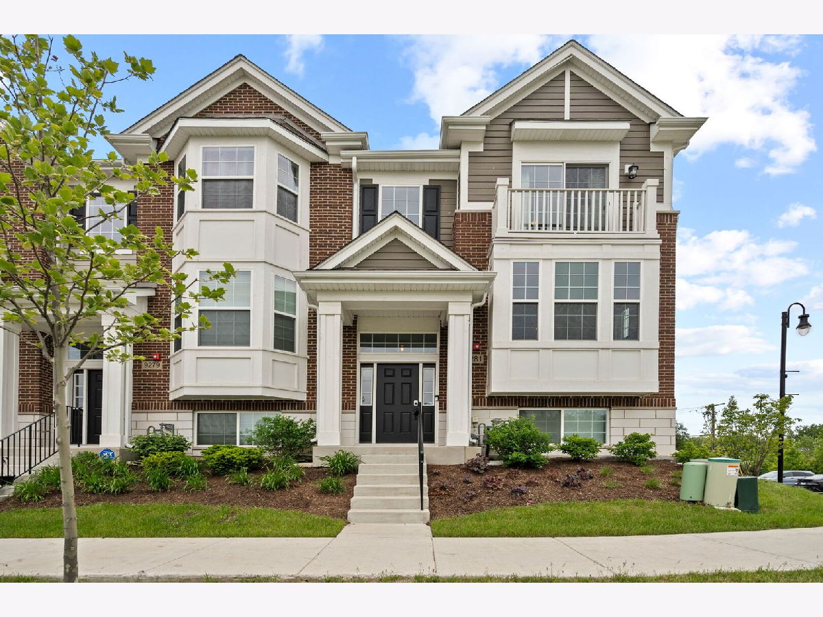 Condos & Townhomes Sold Metro East Orland Park Illinois, 9281 Harlowe