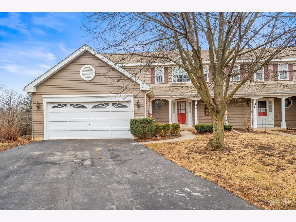Condos & Townhomes Sold Windcrest Green Oswego Illinois, 542 Tewksbury