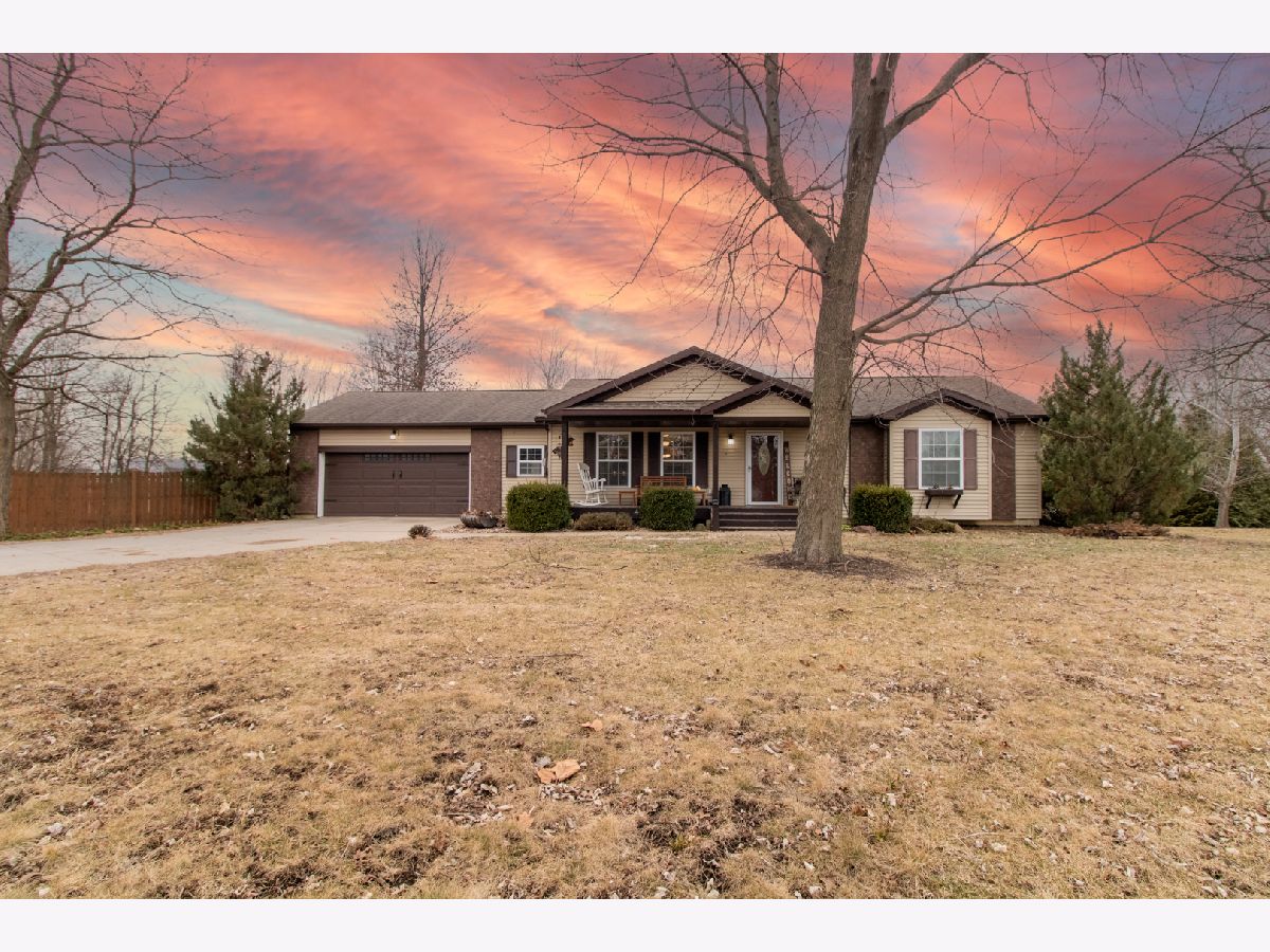  Sold Kappa Illinois, 201 Pearl